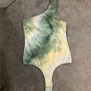 One shoulder, classy, tie-dye bodysuit.